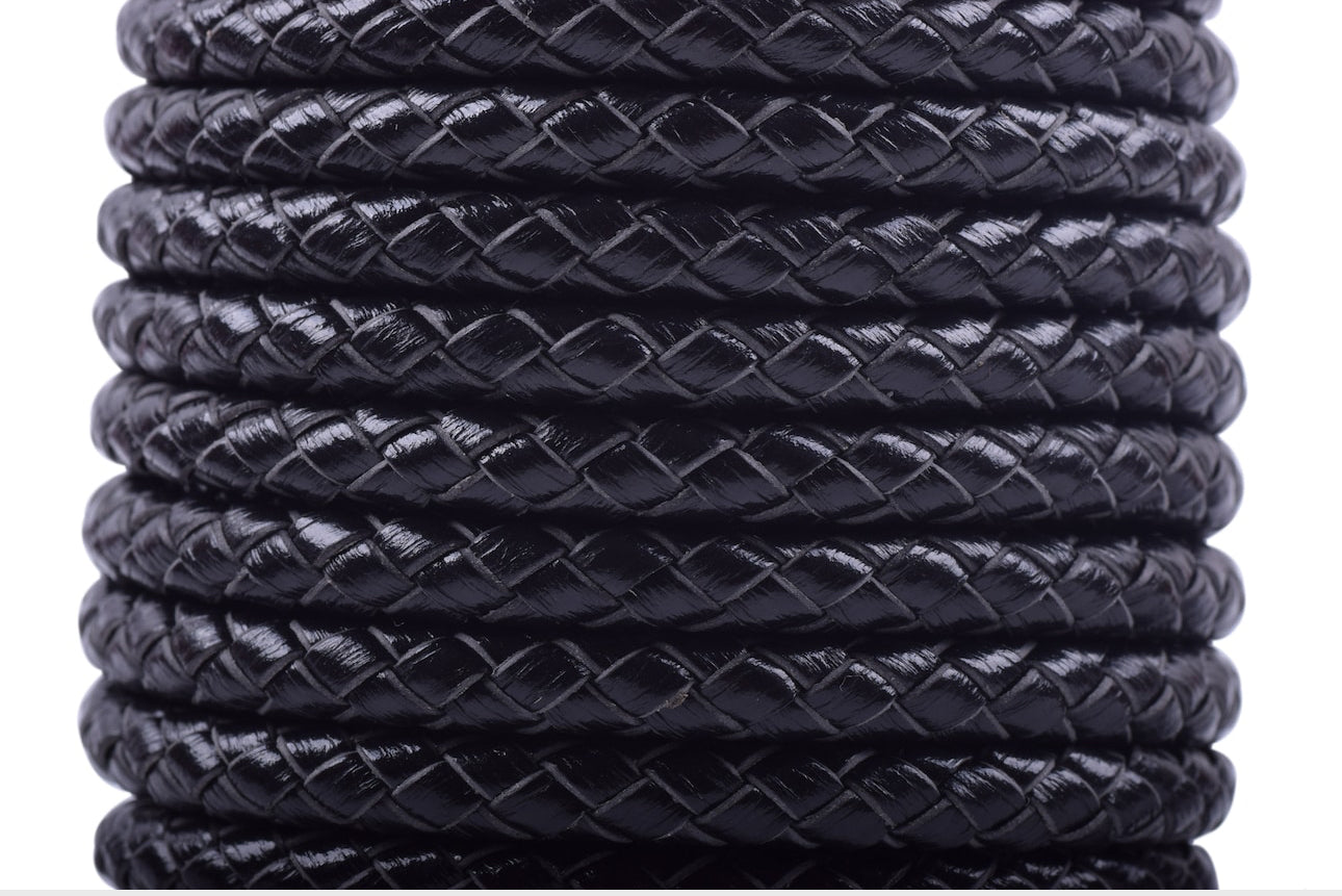 Bracelet de cuir tressé et acier inoxydable