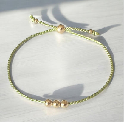 Trio bracelet khaki & beige avec Or rempli 14K avec soie naturelle
